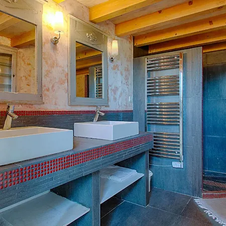 Petit De La Renaissante Holiday home *